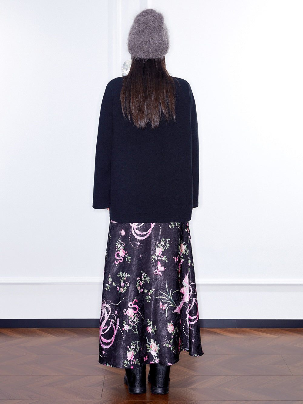 MUKZIN  Linglong  Long - sleeve Sweatshirt