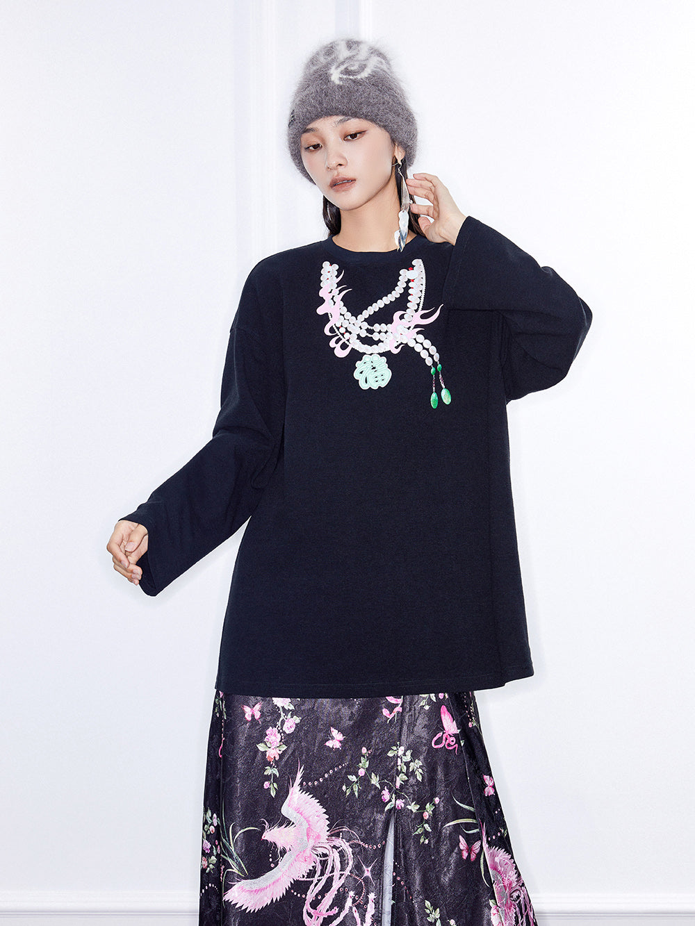 MUKZIN  Linglong  Long - sleeve Sweatshirt